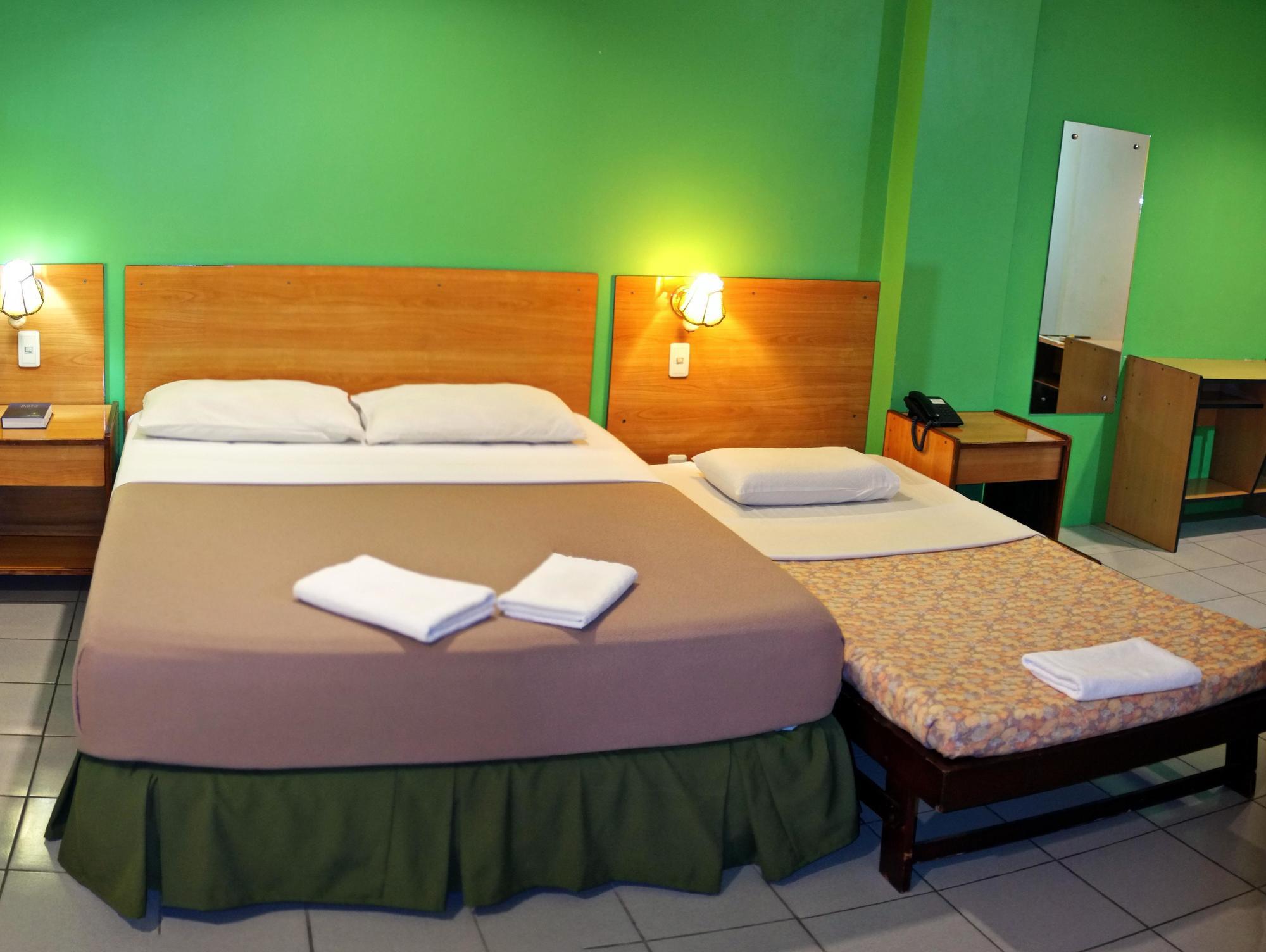 Sequoia Inn Davao Luaran gambar