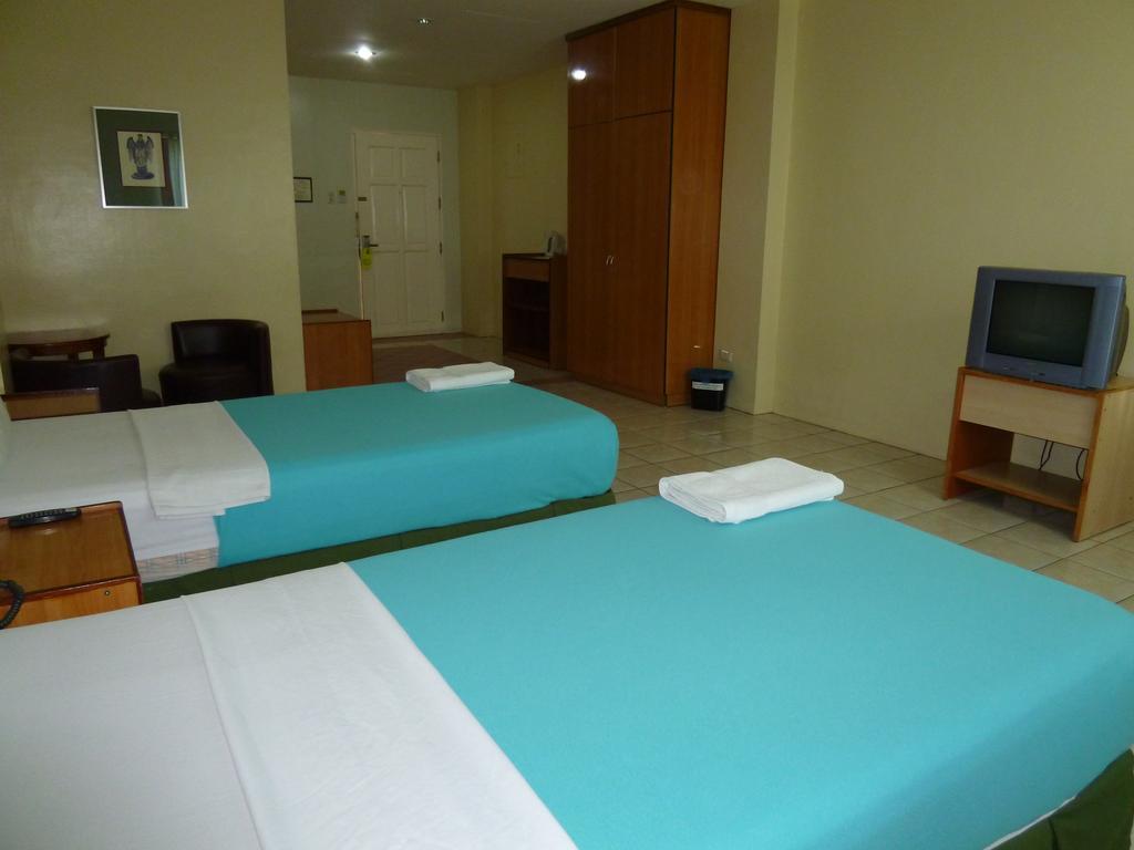 Sequoia Inn Davao Bilik gambar