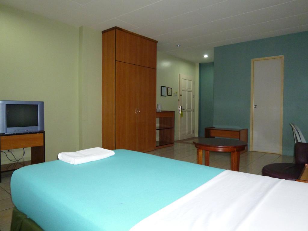 Sequoia Inn Davao Bilik gambar